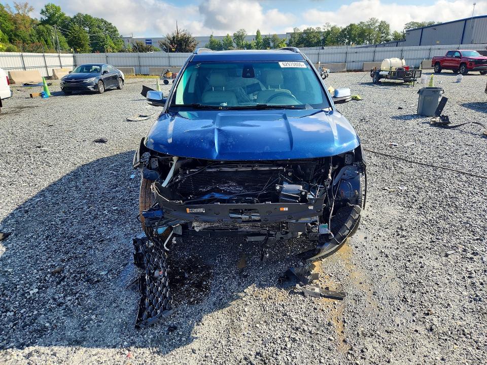 Photo 5 from auction – 2017 FORD EXPLORER with VIN 1FM5K8HTXHGA55759