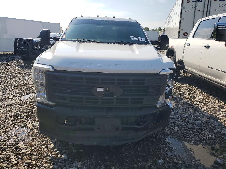 Photo 5 from auction – 2024 FORD F350 with VIN 1FT8W3DTXREE03443