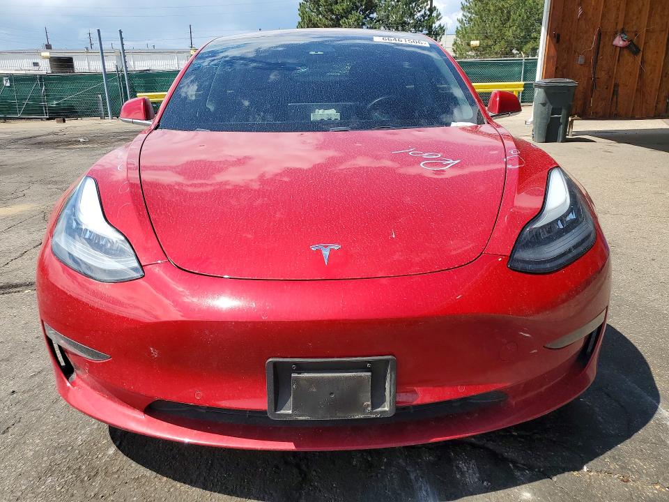صورة رقم 5 من المزاد - 2018 TESLA MODEL 3 مع VIN 5YJ3E1EB6JF083578