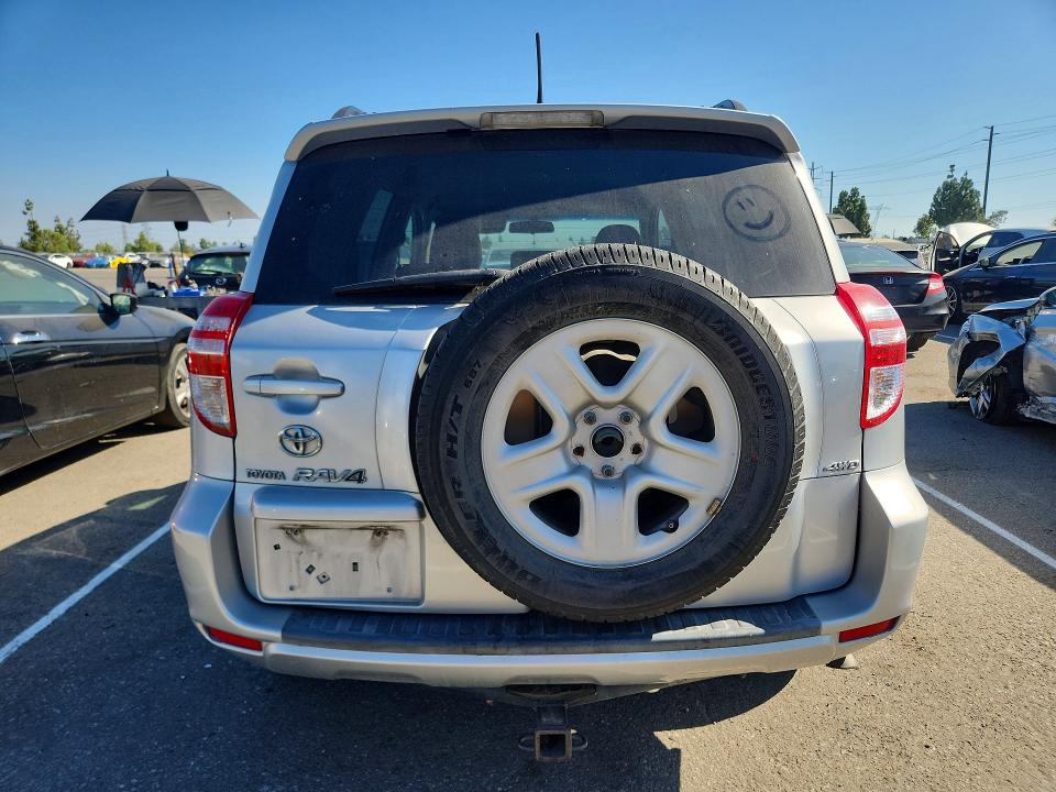 Photo 6 from auction – 2010 TOYOTA RAV4 with VIN 2T3BF4DV4AW042298