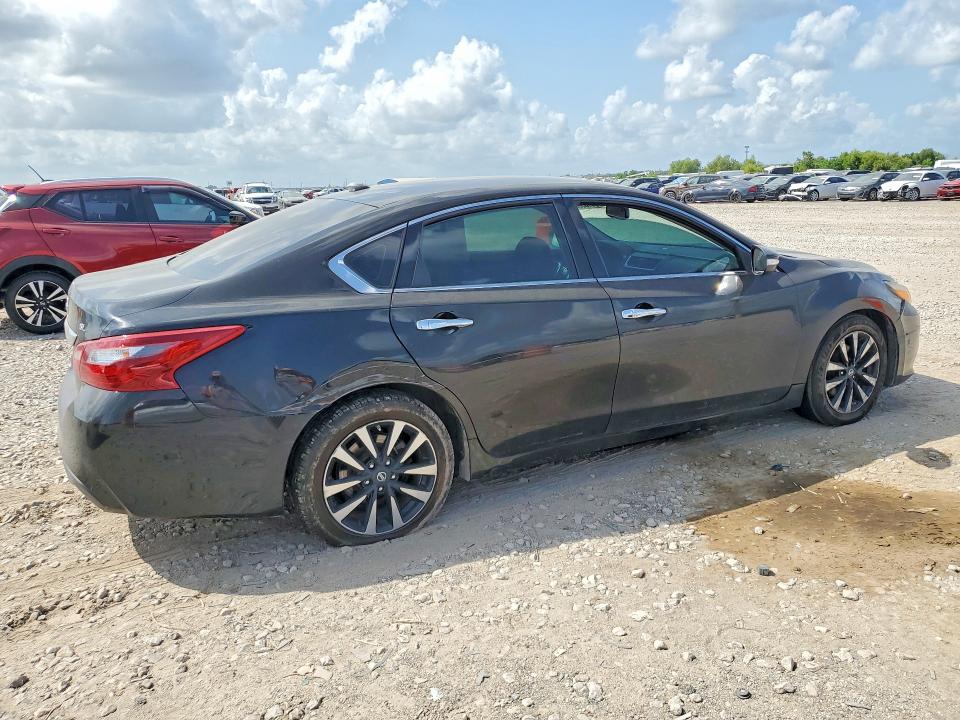 Photo 3 from auction – 2018 NISSAN ALTIMA with VIN 1N4AL3APXJC282596