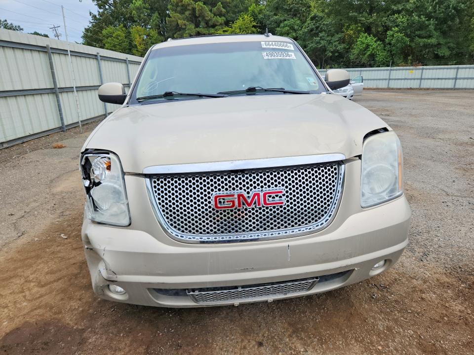 Photo 5 from auction – 2011 GMC YUKON with VIN 1GKS1EEFXBR220295