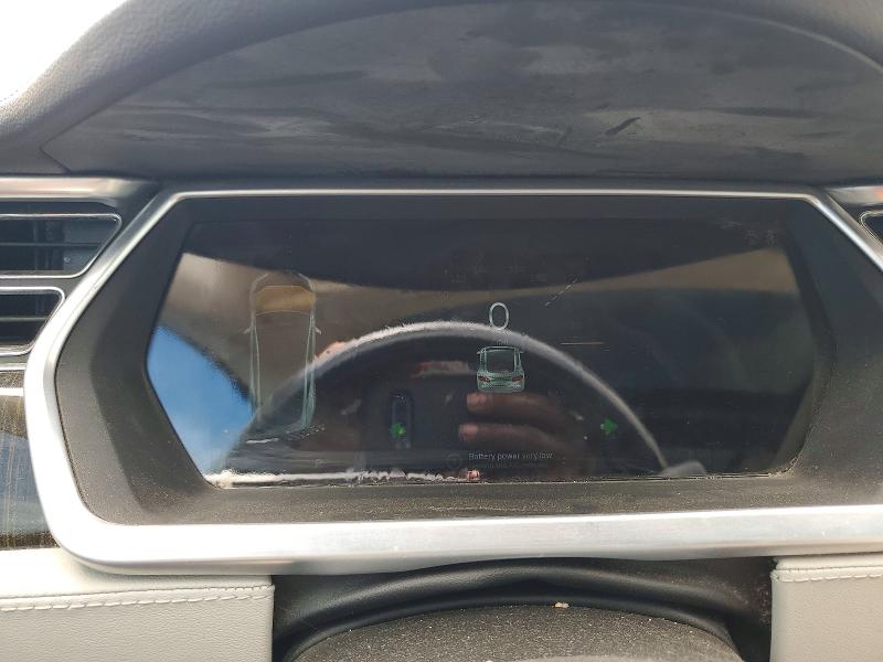 Photo 12 from auction – 2013 TESLA MODEL S with VIN 5YJSA1CNXDFP05480