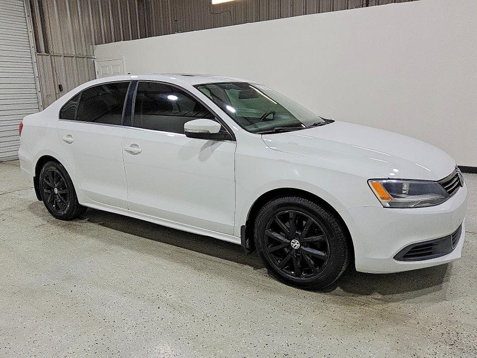Photo 4 from auction – 2014 VOLKSWAGEN JETTA with VIN 3VWD07AJ6EM309216