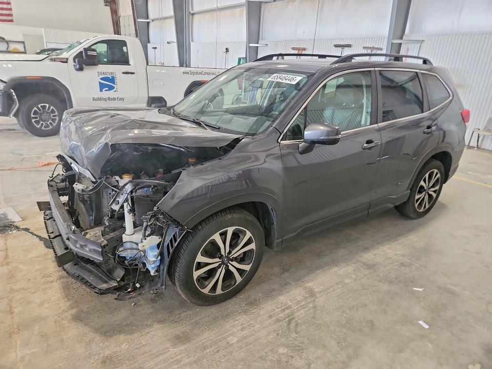 SUBARU FORESTER 2021 with VIN JF2SKAUC9MH402895 - Photo from auction