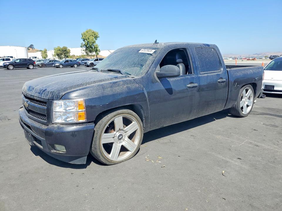CHEVROLET SILVERADO 2010 with VIN 3GCRCSE06AG285805 - Photo from auction