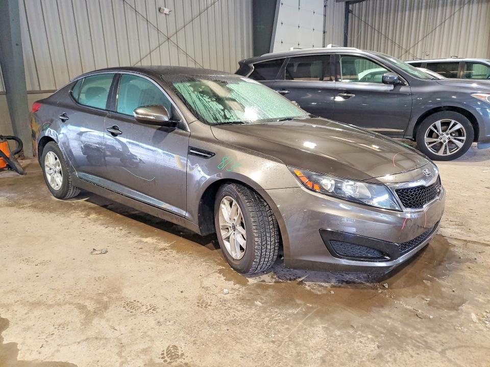 Photo 4 from auction – 2011 KIA OPTIMA with VIN KNAGM4A72B5065974
