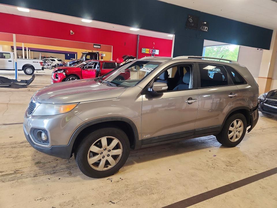 KIA SORENTO 2011 with VIN 5XYKTDA14BG046989 - Photo from auction
