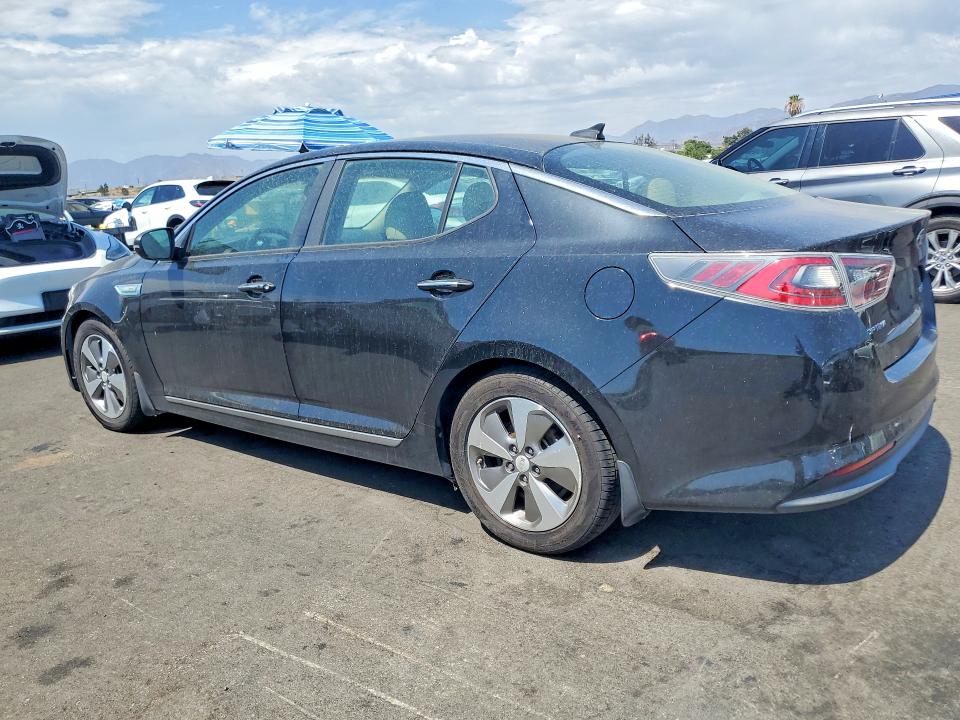 Photo 2 from auction – 2015 KIA OPTIMA with VIN KNAGN4AD7F5080026