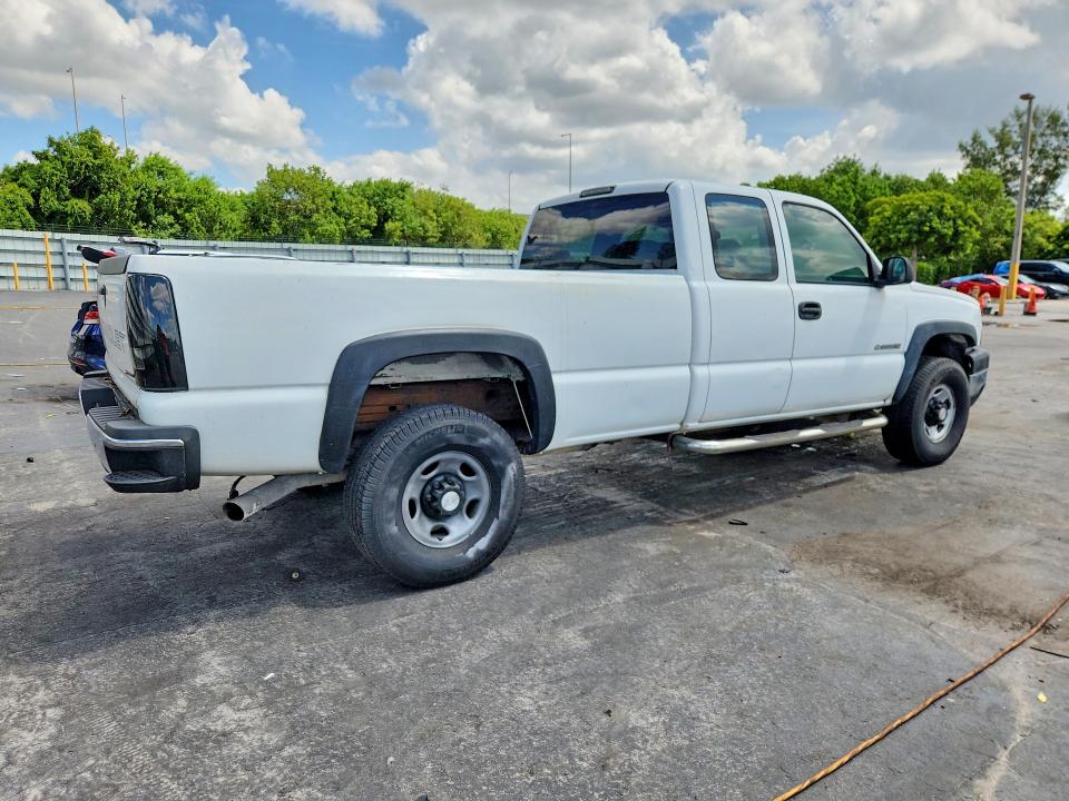 Photo 3 from auction – 2006 CHEVROLET SILVERADO with VIN 1GCHC29U96E234631