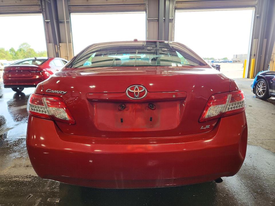 Photo 6 from auction – 2011 TOYOTA CAMRY with VIN 4T1BF3EK5BU183678