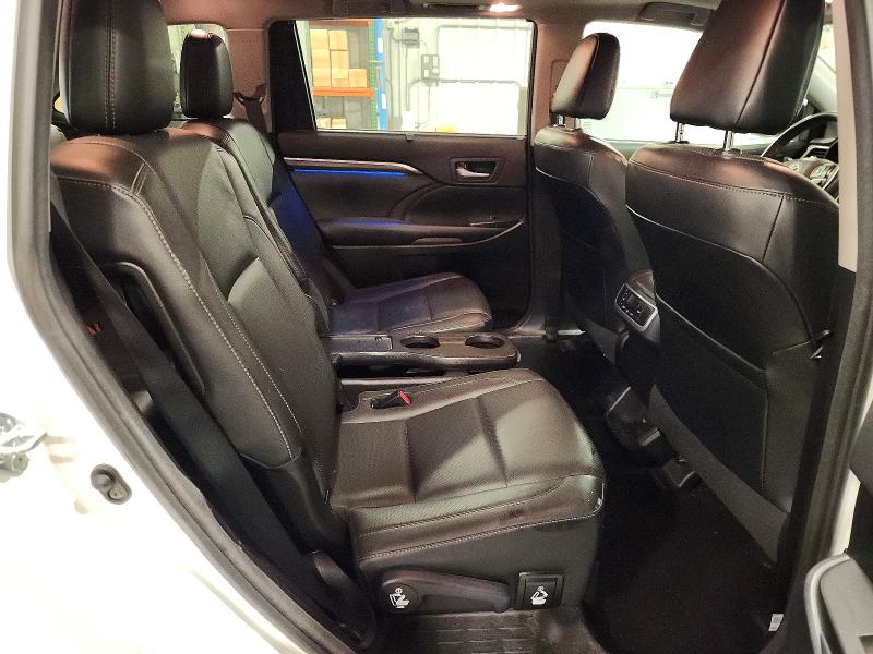 Photo 11 from auction – 2017 TOYOTA HIGHLANDER with VIN 5TDDZRFH9HS478998