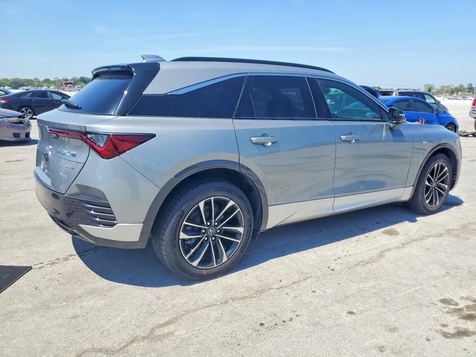 Photo 3 from auction – 2024 ACURA ZDX with VIN 4W5KHNRL9RZ516638