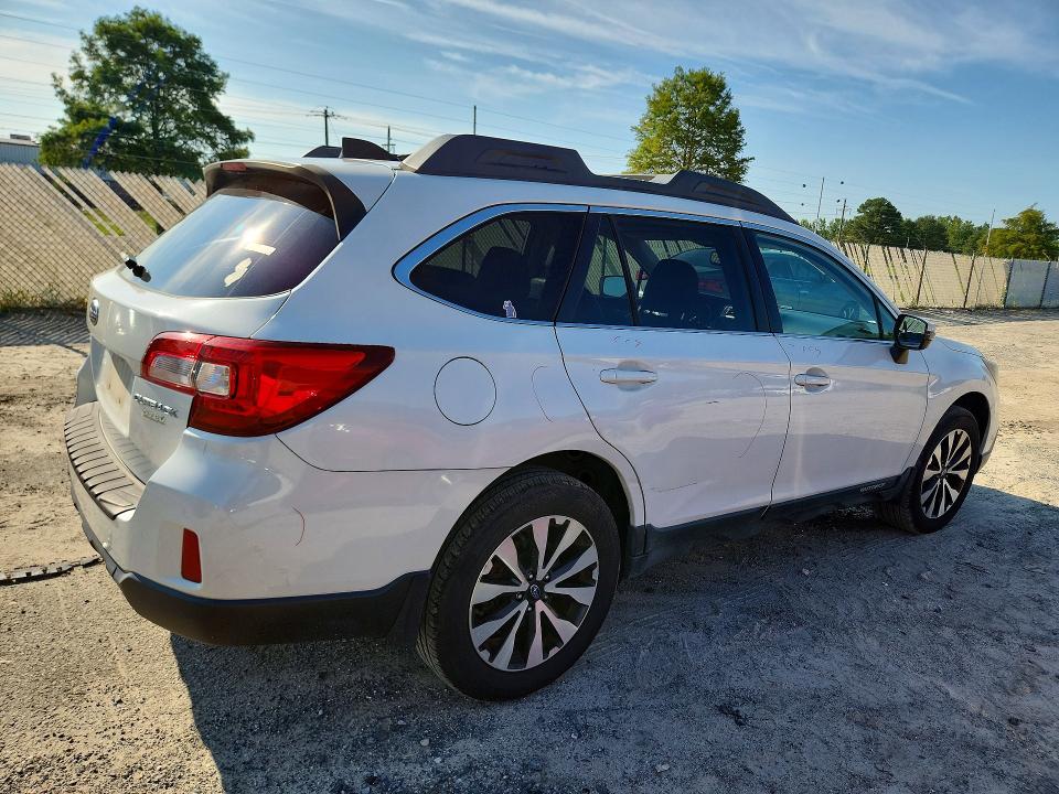 Photo 3 from auction – 2016 SUBARU OUTBACK with VIN 4S4BSALC5G3201038