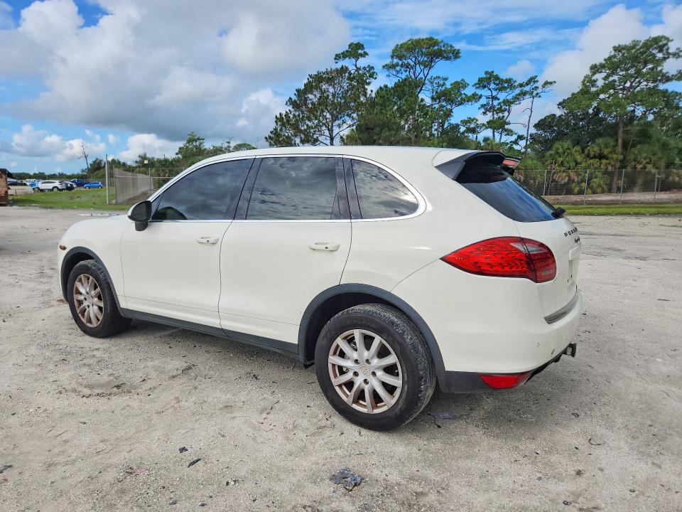 Photo 2 from auction – 2011 PORSCHE CAYENNE with VIN WP1AB2A20BLA47586