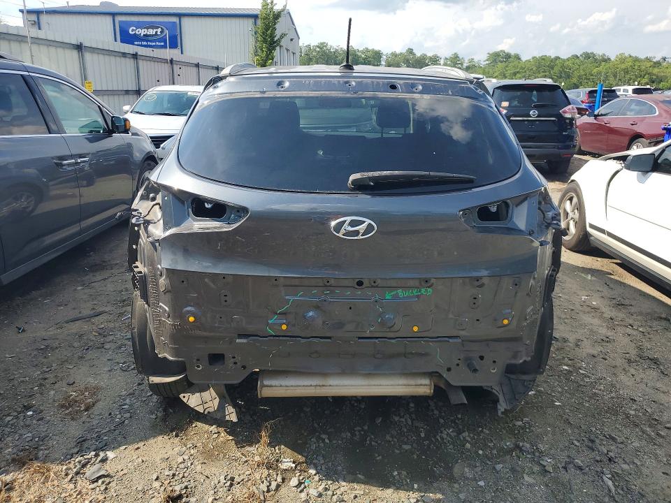 Photo 6 from auction – 2017 HYUNDAI TUCSON with VIN KM8J33A40HU596435