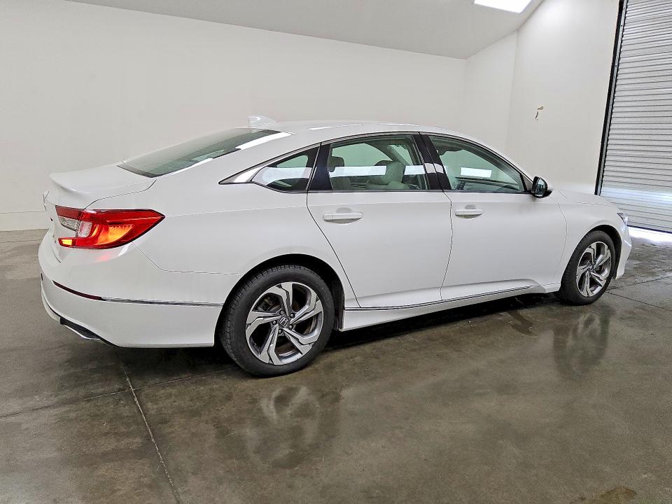 Photo 3 from auction – 2018 HONDA ACCORD with VIN 1HGCV1F55JA012147