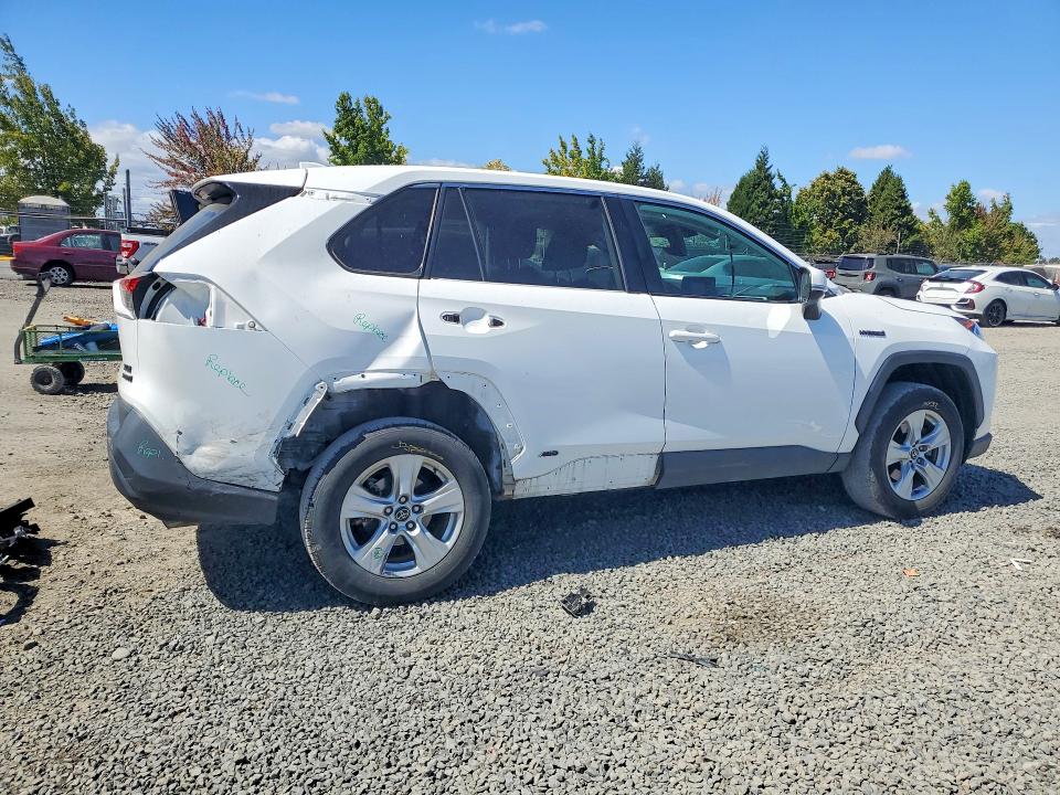 Снимка 3 от търг – 2021 TOYOTA RAV4 HYBRID с VIN 4T3R6RFV3MU027076