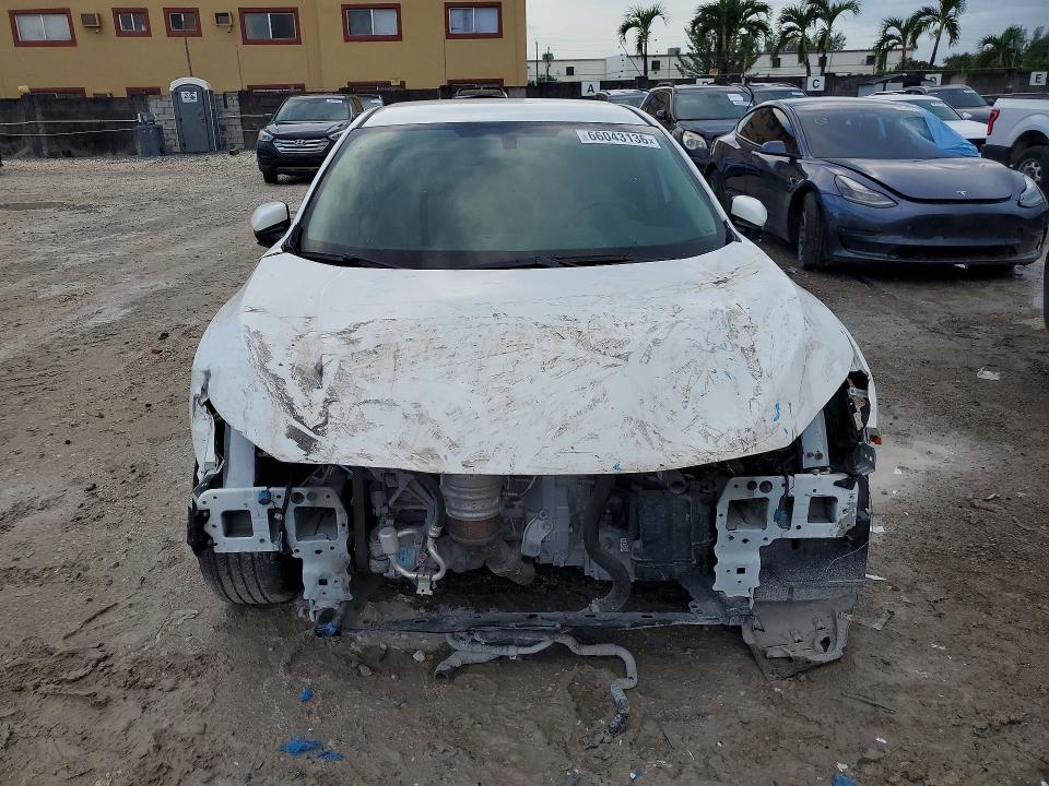 Photo 5 from auction – 2017 HONDA CIVIC with VIN 19XFC2F52HE045718