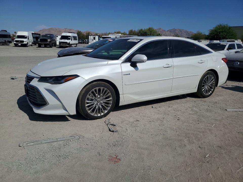 TOYOTA AVALON 2020 with VIN 4T1D21FB8LU018118 - Photo from auction