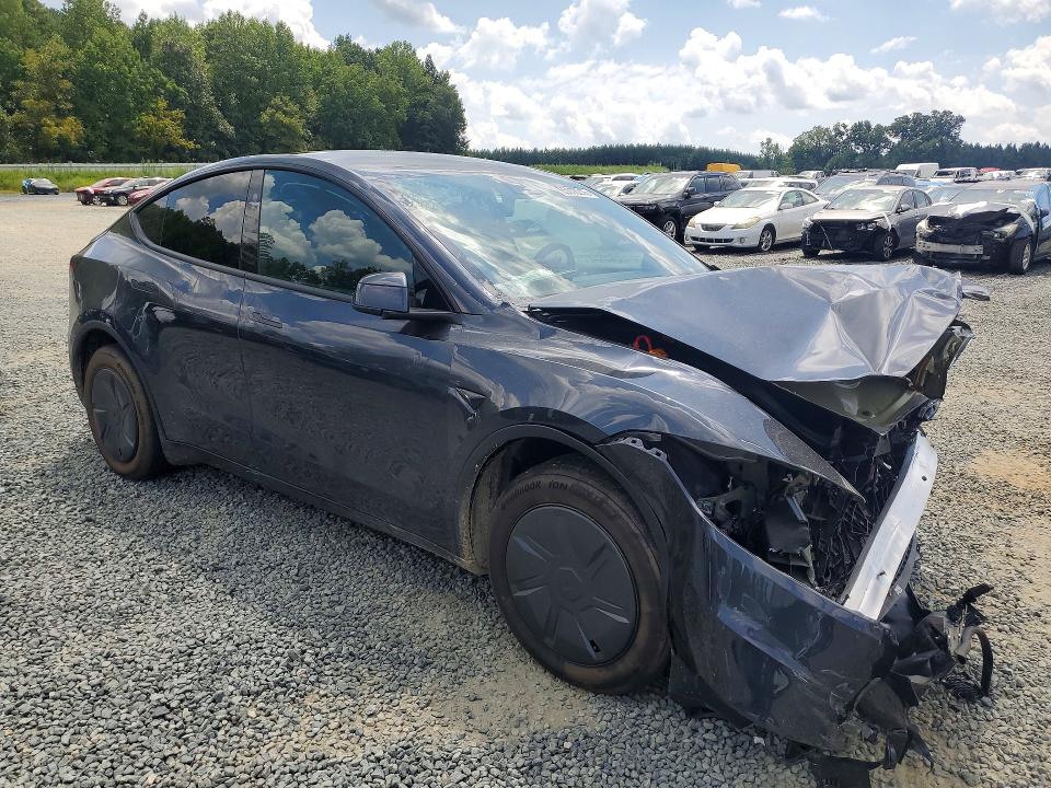 Photo 4 from auction – 2026 TESLA MODEL Y with VIN 7SAYGDED8TA743285