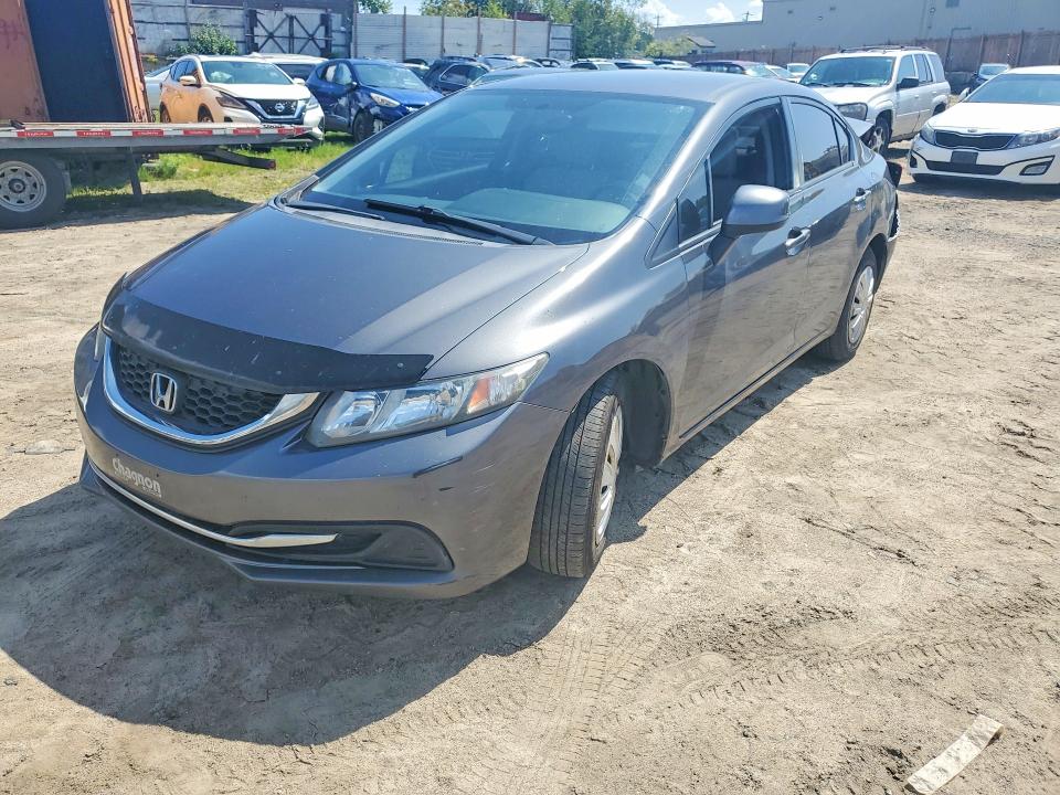 HONDA CIVIC 2013 مع رقم تعريف المركبة 2HGFB2E45DH019822 - صورة من المزاد