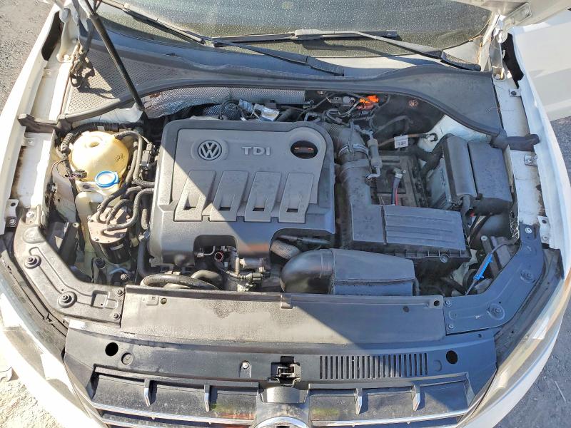 Photo 11 from auction – 2013 VOLKSWAGEN PASSAT with VIN 1VWBN7A37DC122609