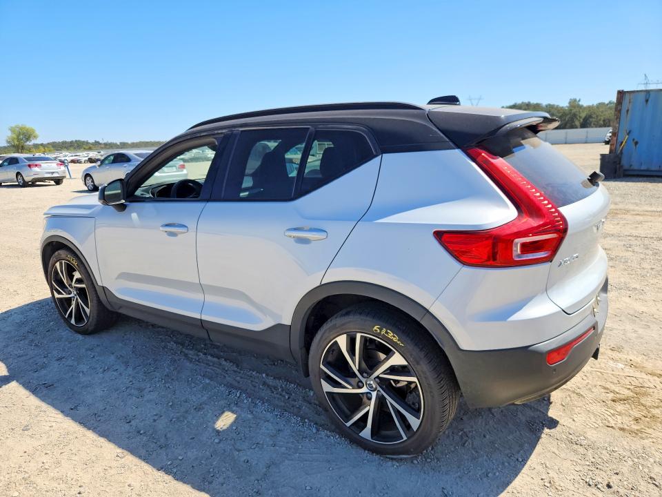 Photo 2 from auction – 2021 VOLVO XC40 with VIN YV4162UMXM2605551