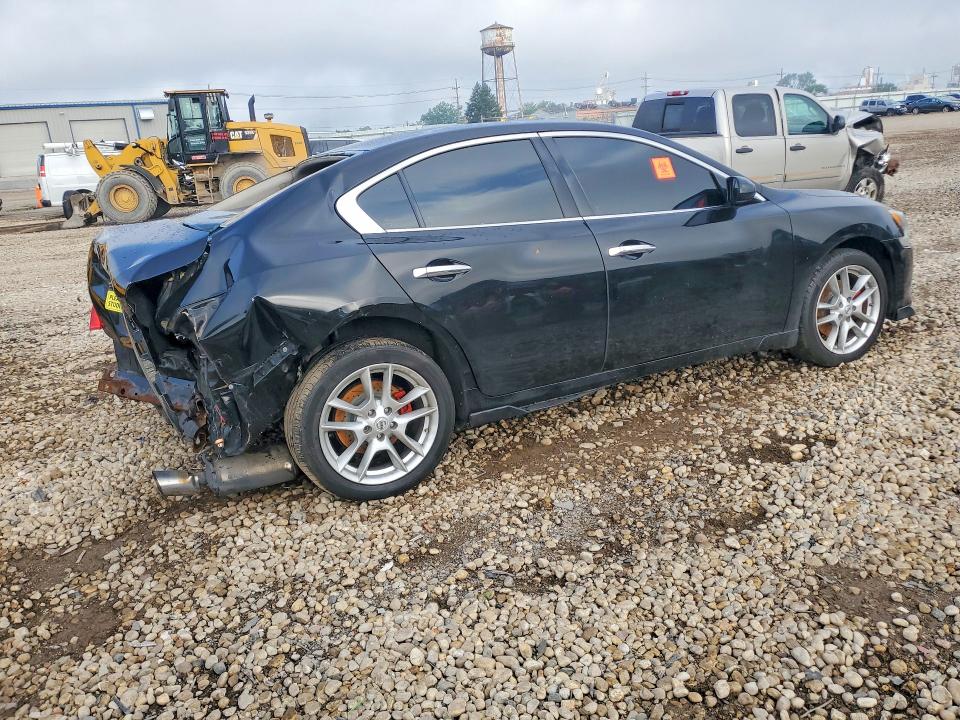 Photo 3 from auction – 2010 NISSAN MAXIMA with VIN 1N4AA5AP7AC823749
