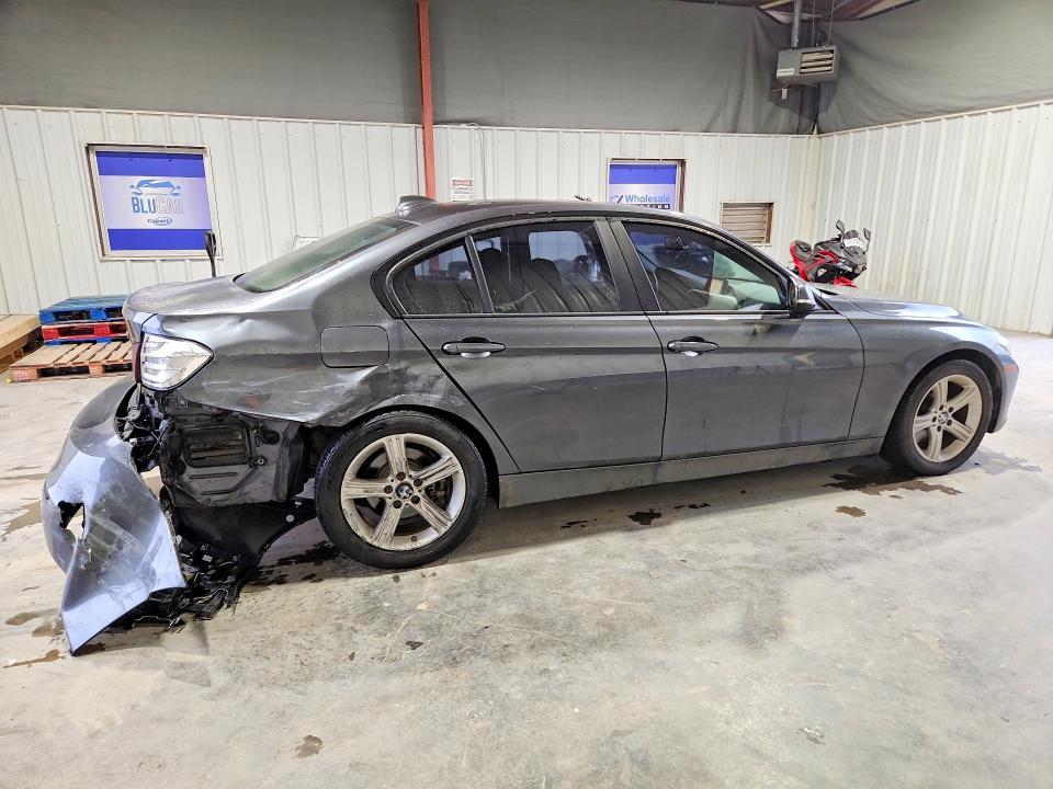 Photo 3 from auction – 2013 BMW 328 with VIN WBA3A5C51DF352552