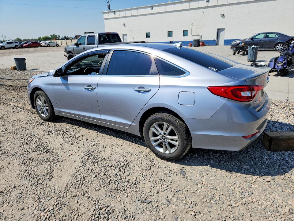 Photo 2 from auction – 2015 HYUNDAI SONATA with VIN 5NPE24AF7FH155456