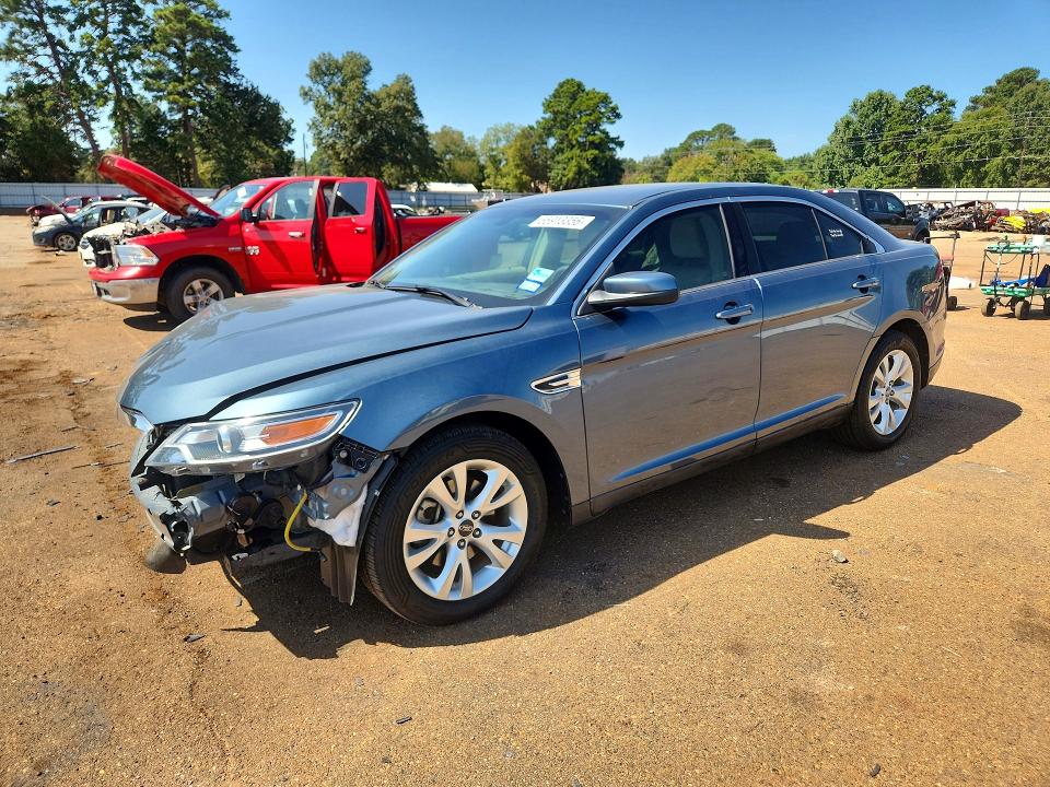 2010 FORD TAURUS - Търг №65913356