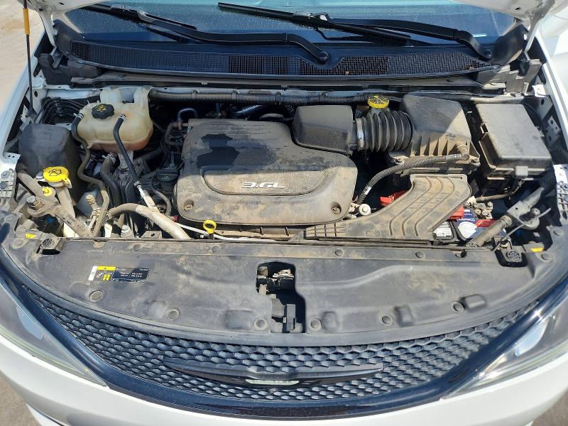 Photo 12 from auction – 2018 CHRYSLER PACIFICA with VIN 2C4RC1GG9JR339645