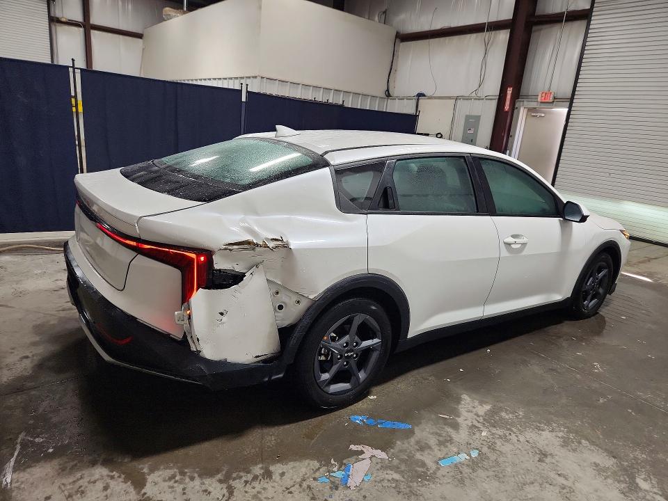 Photo 3 from auction – 2026 KIA K4 with VIN 3KPFT4DE6TE254094