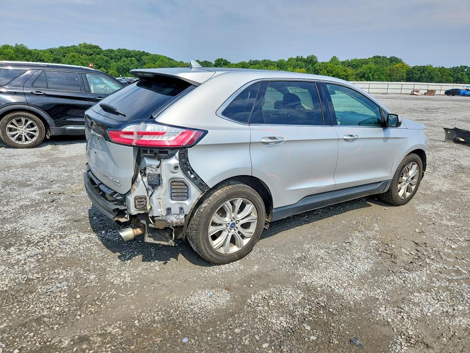 Photo 3 from auction – 2019 FORD EDGE with VIN 2FMPK3K9XKBB73432