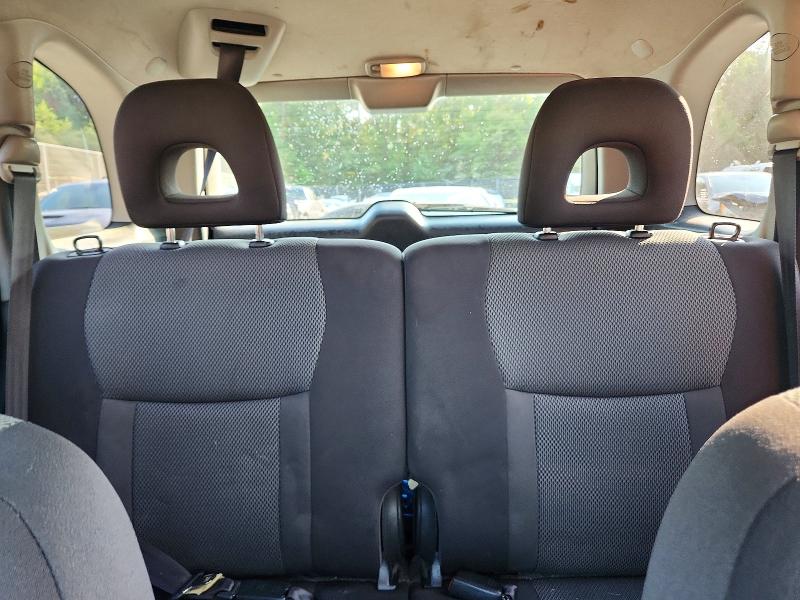 Photo 10 from auction – 2005 TOYOTA RAV4 with VIN JTEGD20V750074755