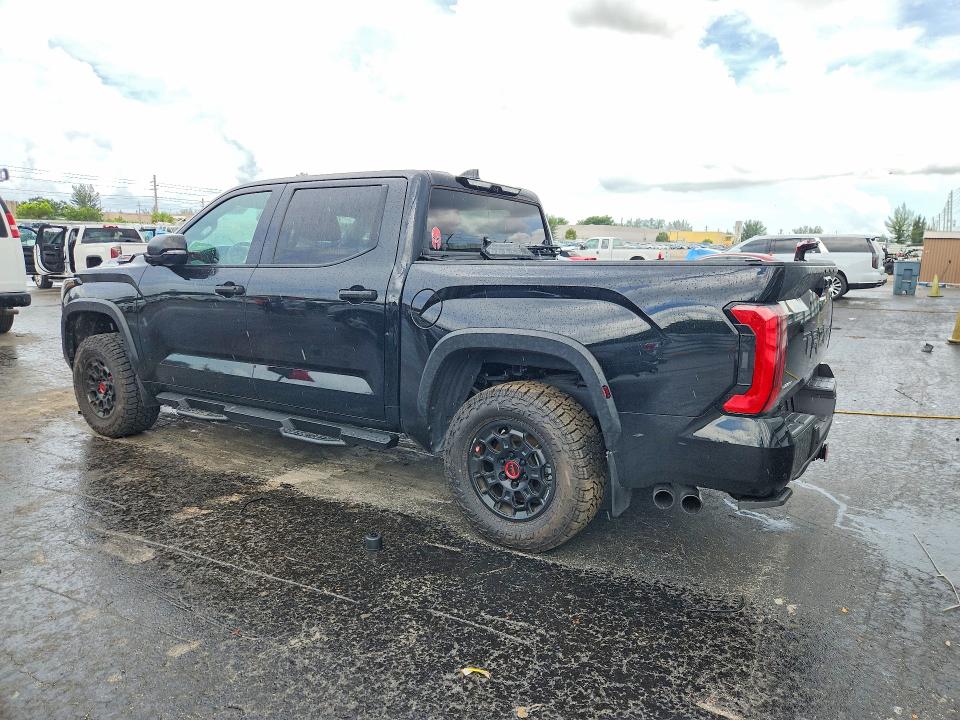 Photo 2 from auction – 2024 TOYOTA TUNDRA with VIN 5TFPC5DB9RX067411