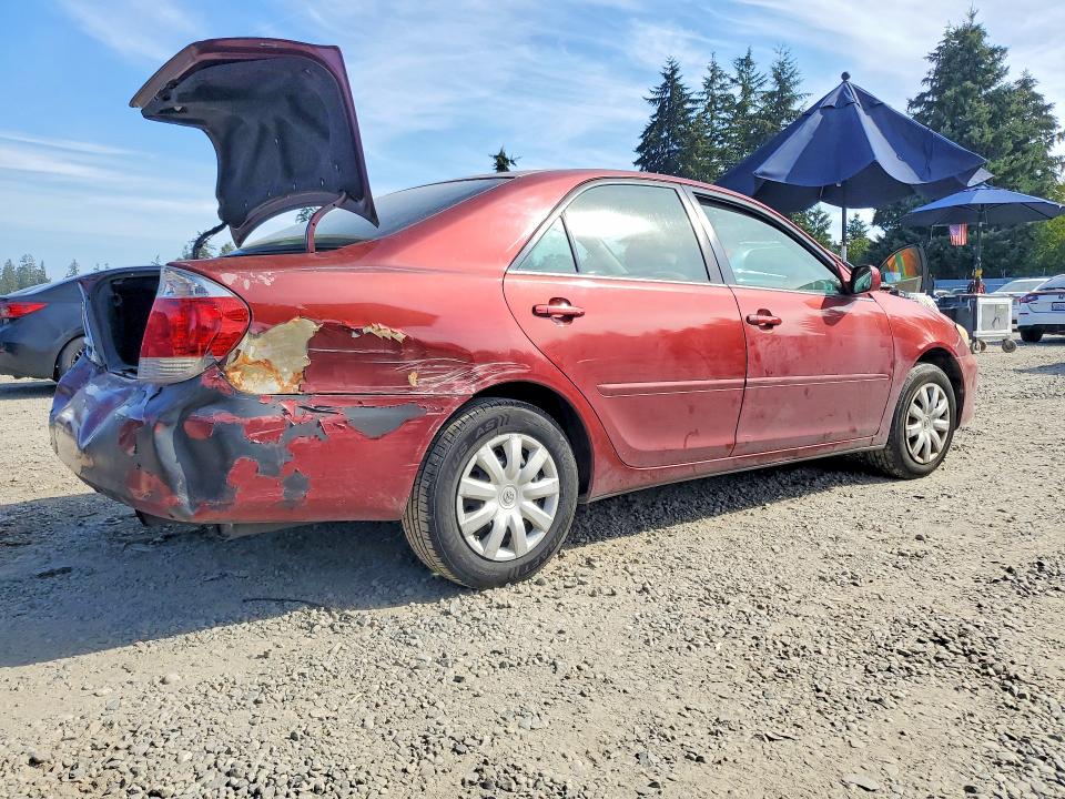 Photo 3 from auction – 2005 TOYOTA CAMRY with VIN 4T1BE30K55U037585