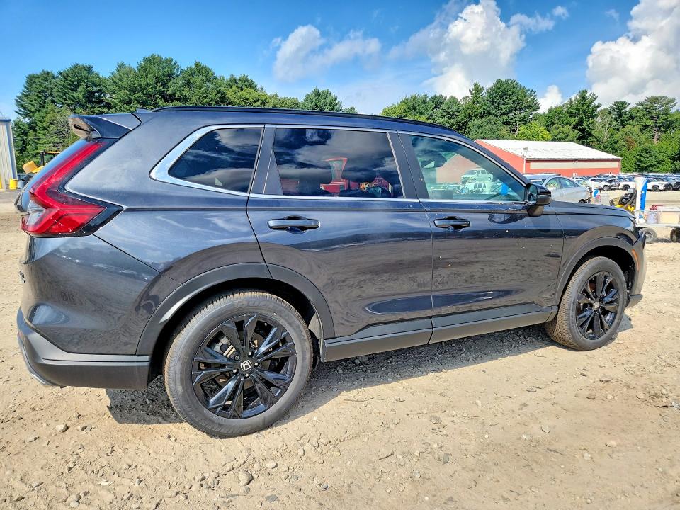 Photo 3 from auction – 2024 HONDA CR-V with VIN 7FARS6H95RE023641