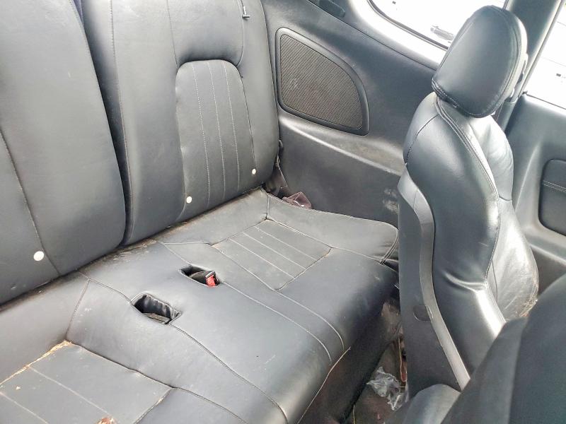 Photo 10 from auction – 2003 HYUNDAI TIBURON with VIN KMHHN65F33U013208