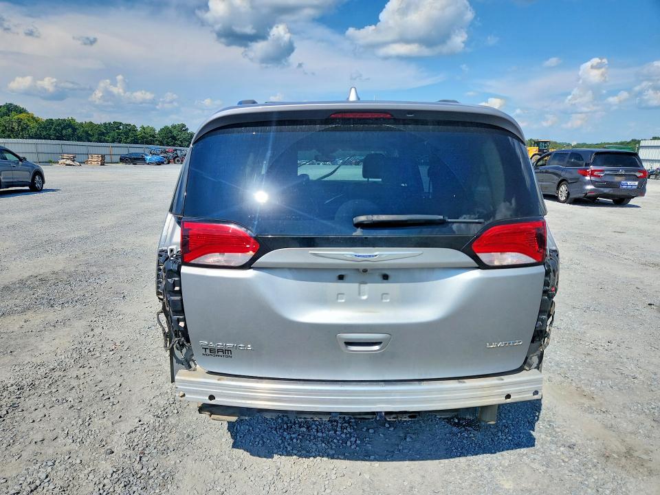 Foto 6 de la subasta – 2018 CHRYSLER PACIFICA con VIN 2C4RC1GG4JR232809