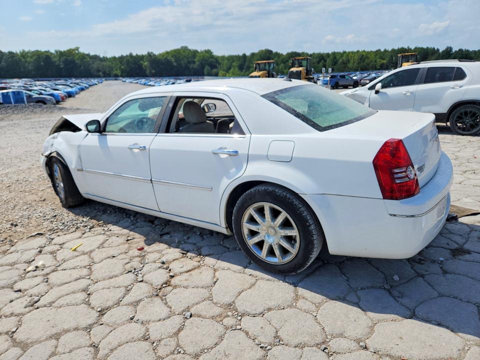 Photo 2 from auction – 2010 CHRYSLER 300 with VIN 2C3CA5CV4AH281042