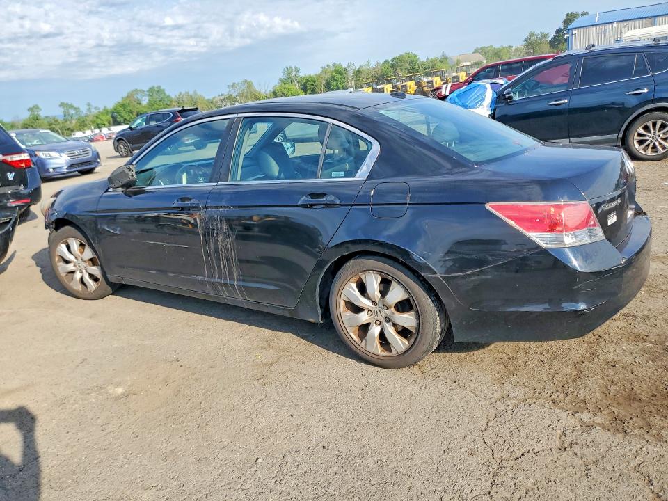 Photo 2 from auction – 2010 HONDA ACCORD with VIN 1HGCP2F84AA182719