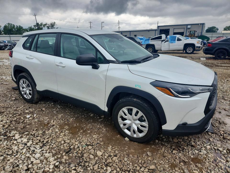 Photo 4 from auction – 2023 TOYOTA COROLLA CROSS with VIN 7MUAAABGXPV045705