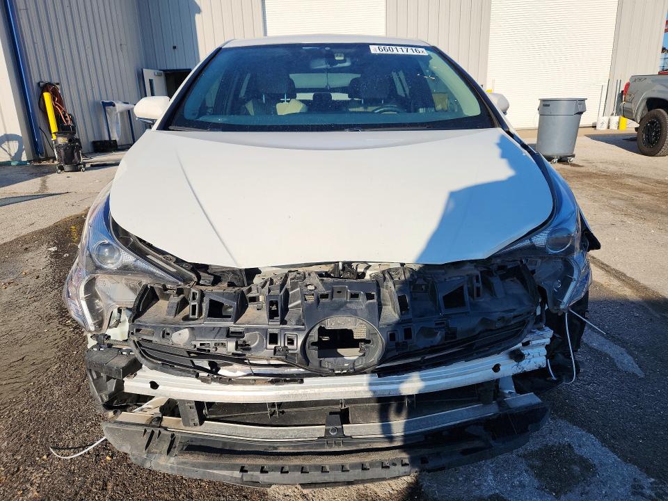 Photo 5 from auction – 2016 TOYOTA PRIUS with VIN JTDKBRFU9G3011525