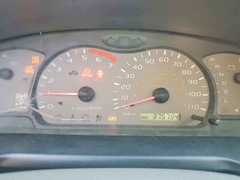 Photo 9 from auction – 2003 TOYOTA SEQUOIA with VIN 5TDBT44A53S199526