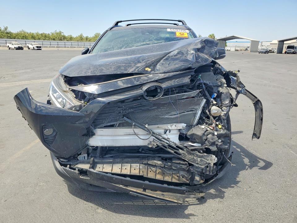 Photo 5 from auction – 2019 TOYOTA RAV4 with VIN JTMP1RFVXKD026409