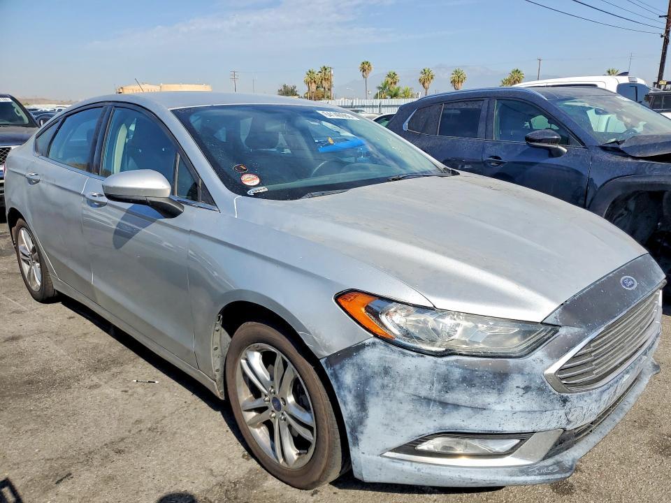 Photo 4 from auction – 2017 FORD FUSION with VIN 3FA6P0LU4HR165250