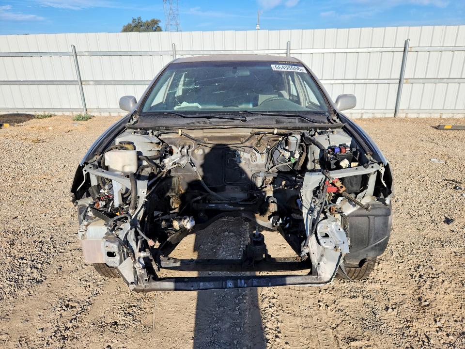 Photo 5 from auction – 2003 TOYOTA CAMRY with VIN 4T1BE32K23U673181