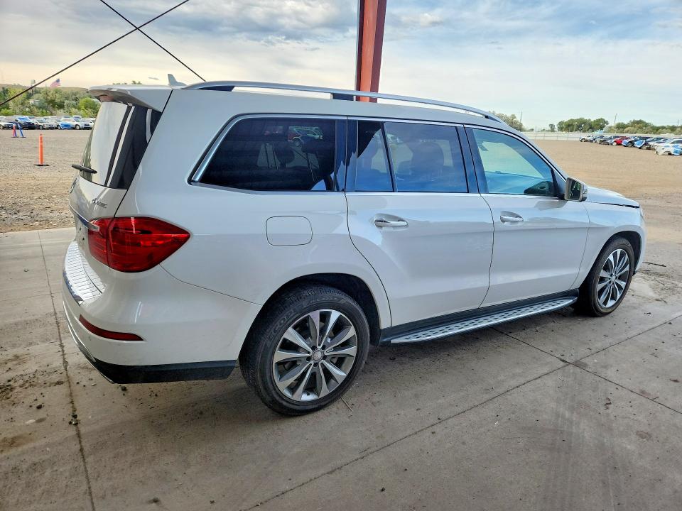Photo 3 from auction – 2015 MERCEDES-BENZ GL with VIN 4JGDF6EE7FA614355